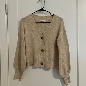 Semi-cropped cardigan